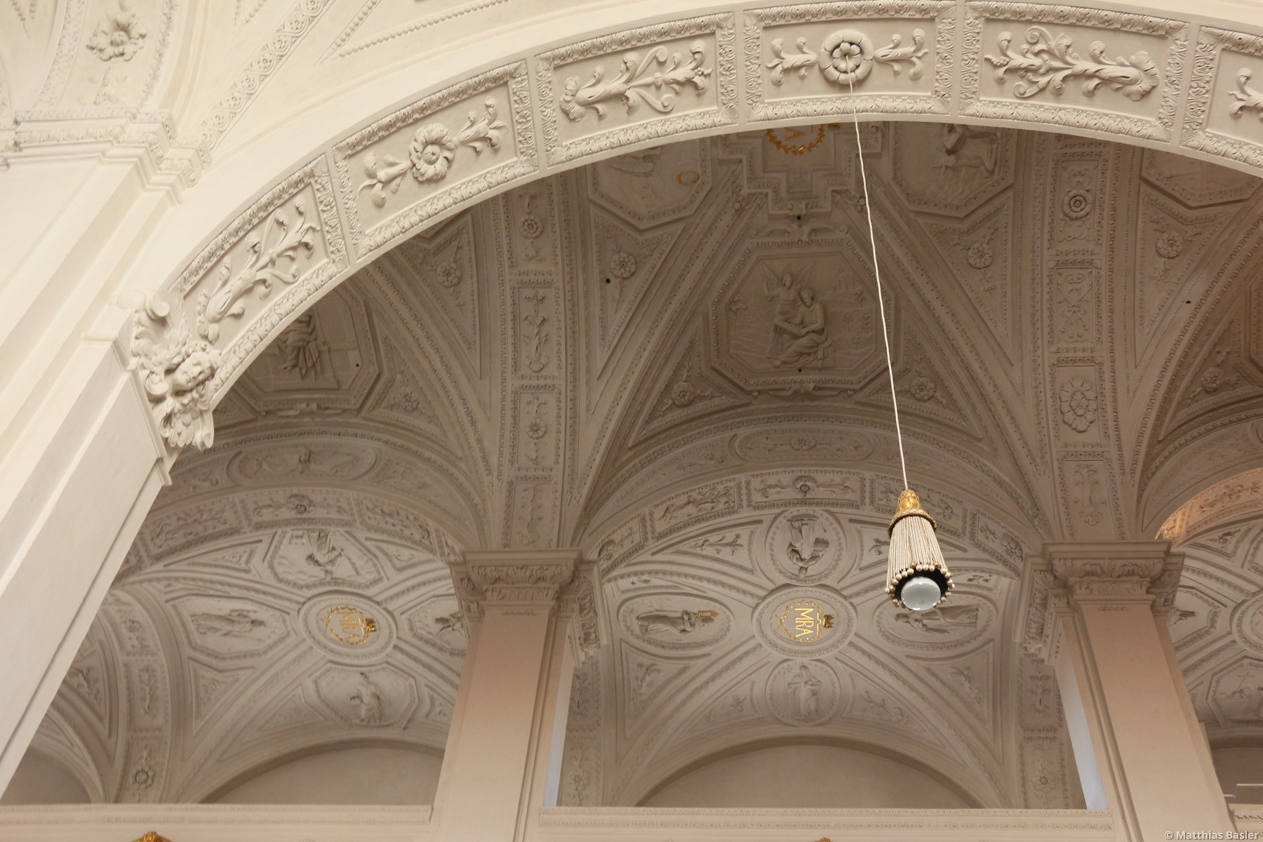 Jede Menge Stuck in der Hofkirche von Neuburg (Donau)